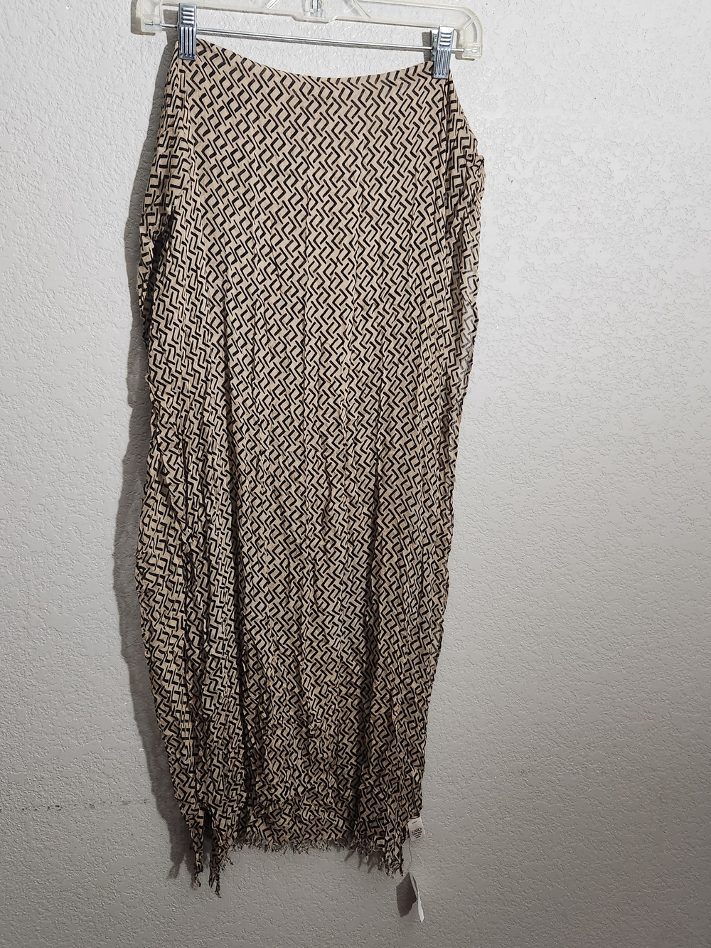 Cato Beige and Black Geometric Fringe Wrap Scarf